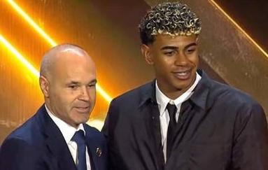 穆勒：下赛季我还会在温哥华白浪，我对这里非常满意