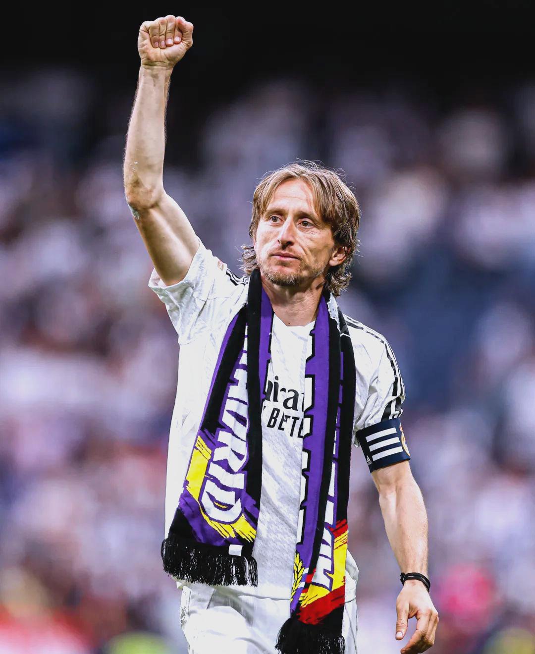 弗里克被迫在对阵贝蒂斯的比赛中调整进攻阵型