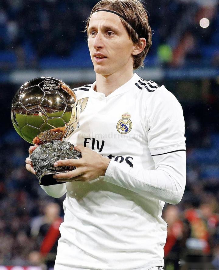 穆雷半场18分单节独得12分，上半场突破万分里程碑大关