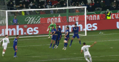 斯普利特谈杨瀚森倒地不起疯狂投诉：裁判没给核实的时间